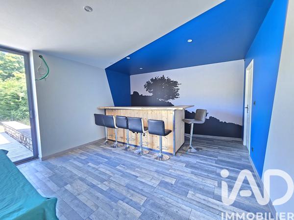 Maison à vendre 7 pièces 223,81 m² Saint-Gervais-d'Auvergne