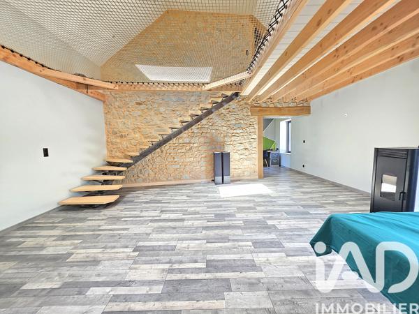 Maison à vendre 7 pièces 223,81 m² Saint-Gervais-d'Auvergne