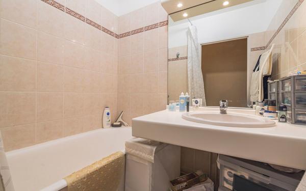 Appartement à vendre    2 pièces • 49,21 m2 Reims