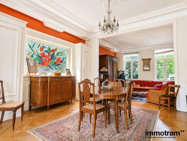 Vente Maison 290m 2 - 7 chambre(s) - Wasquehal, • Réf. VM29183