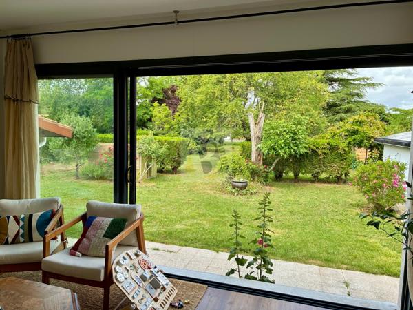 Vente maison L Isle D Espagnac (16340), 120.00m² avec 5 pièce(s) dont 3 chambre(s) sur 2800.00m² de terrain. Agence Allard Brimeaud