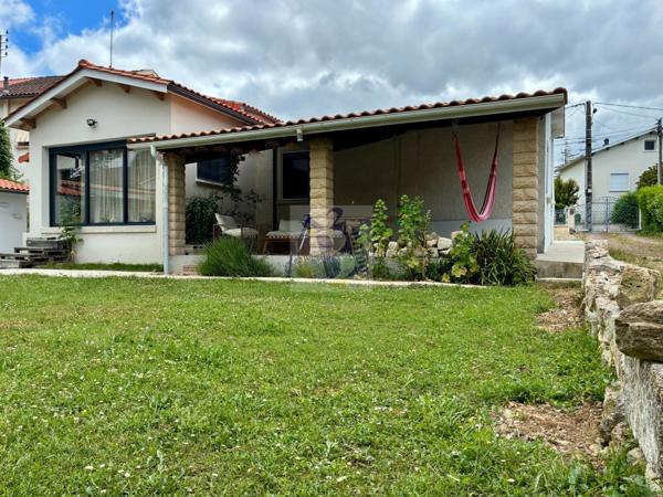 Vente maison L Isle D Espagnac (16340), 120.00m² avec 5 pièce(s) dont 3 chambre(s) sur 2800.00m² de terrain. Agence Allard Brimeaud