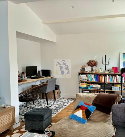 Vente maison L Isle D Espagnac (16340), 120.00m² avec 5 pièce(s) dont 3 chambre(s) sur 2800.00m² de terrain. Agence Allard Brimeaud