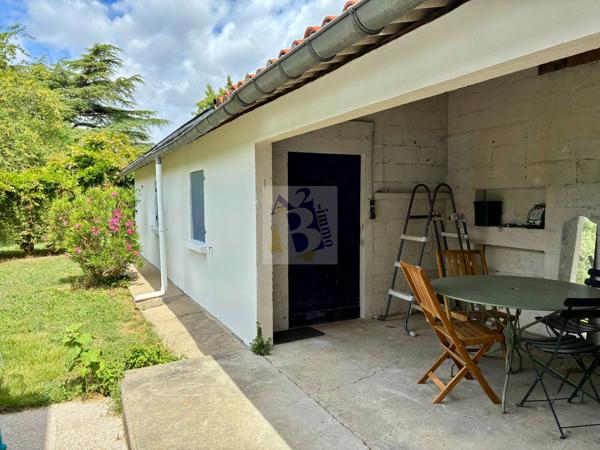 Vente maison L Isle D Espagnac (16340), 120.00m² avec 5 pièce(s) dont 3 chambre(s) sur 2800.00m² de terrain. Agence Allard Brimeaud