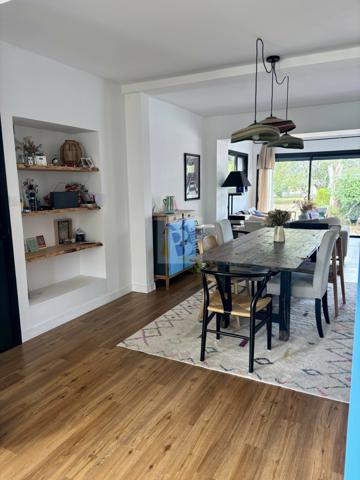 Vente maison L Isle D Espagnac (16340), 120.00m² avec 5 pièce(s) dont 3 chambre(s) sur 2800.00m² de terrain. Agence Allard Brimeaud
