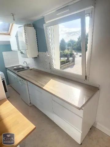 Appartement à louer 4 pièces 72.49m² Pluneret (56400)