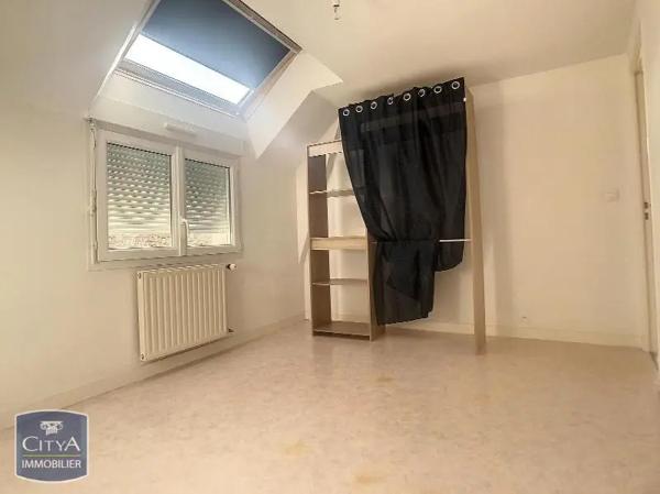 Appartement à louer 4 pièces 72.49m² Pluneret (56400)