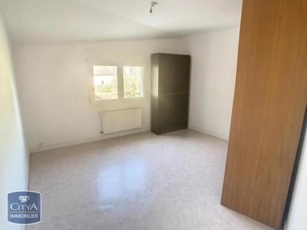 Appartement à louer 4 pièces 72.49m² Pluneret (56400)