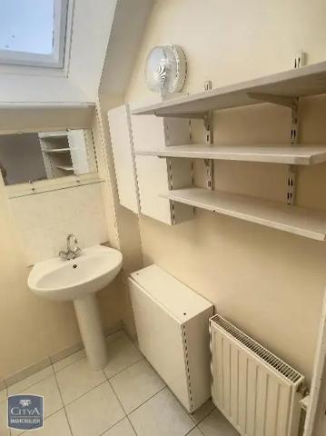 Appartement à louer 4 pièces 72.49m² Pluneret (56400)