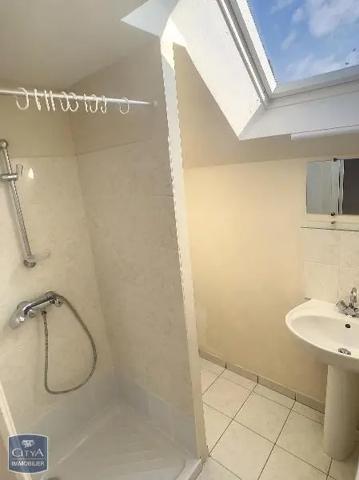 Appartement à louer 4 pièces 72.49m² Pluneret (56400)