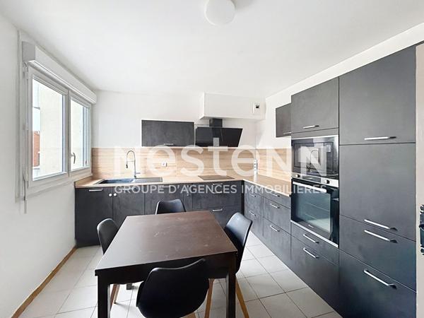 Appartement Evry Courcouronnes 4 pièce(s) 101.36 m2-Secteur Canal- Proche gare et transports