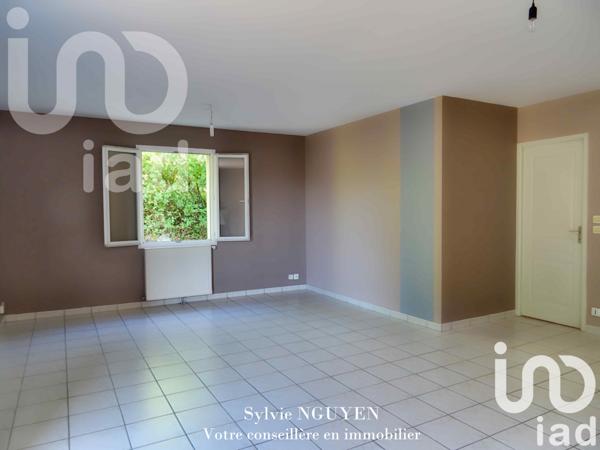 House for sale 5 rooms 110 m² Gond-Pontouvre