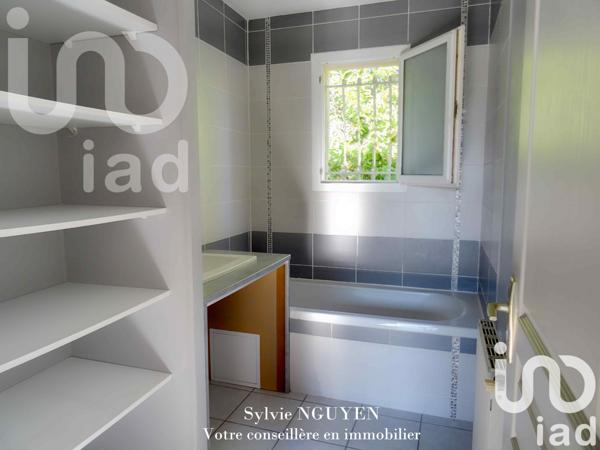 House for sale 5 rooms 110 m² Gond-Pontouvre