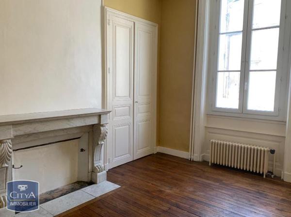 Appartement à louer 3 pièces 86.77m²