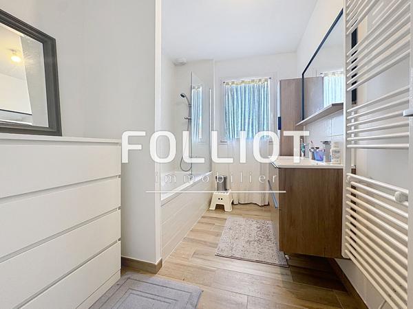 A VENDRE Maison Pirou Plage 6 pièce(s) 108 m2 150m de La Plage