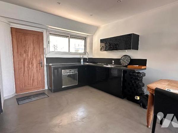 A VENDRE TOULON (VAR) 83000 ? PORT DE PLAISANCE ? GRAND APPARTEMENT T2 DE 52 M2 FRONT DE MER
...