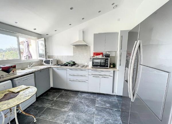 Maison à vendre    4 pièces •  Villeneuve-lès-Avignon