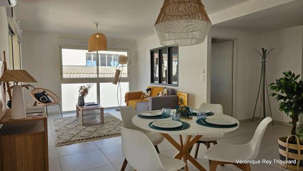 Dpt Var (83), à vendre SAINT RAPHAEL appartement T4 en rez de chaussée de 83 m² - Terrasse et jardin. Garage.