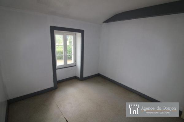 Maison ancienne Cravans 93 m²