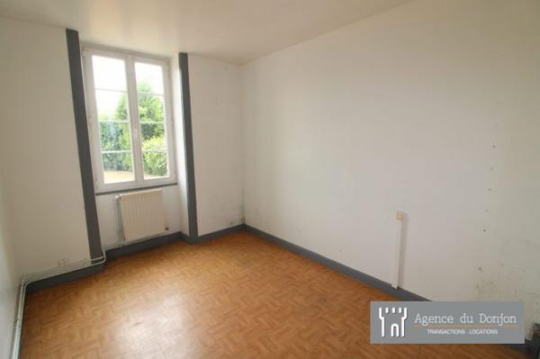 Maison ancienne Cravans 93 m²