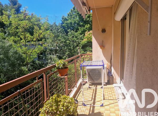 Appartement à vendre 4 pièces 79 m² Aubagne