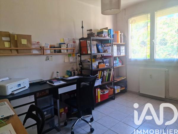 Appartement à vendre 4 pièces 79 m² Aubagne