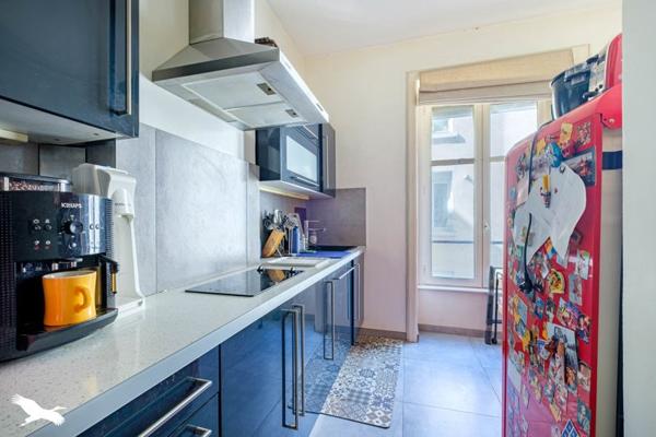 Appartement à vendre 262 400 € Lyon 07 2 p 61,3 m² DPE D