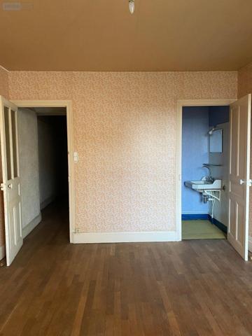 Maison de ville à vendre à Digoin en Saône-et-Loire (71160), ref : M-E-PE   
CENTRE VILLE