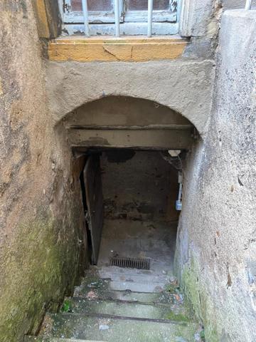 Maison de ville à vendre à Digoin en Saône-et-Loire (71160), ref : M-E-PE   
CENTRE VILLE