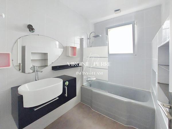 MAISON 7 PIECES ET GARAGE - 175M2 - VAUX-SUR-MER (17640)