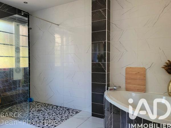 Maison à vendre 5 pièces 130,5 m² Montluçon