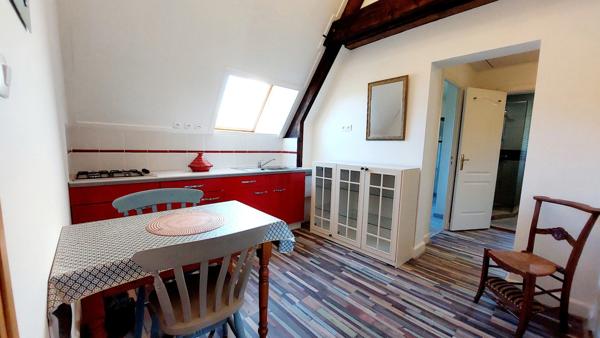 Propriété de caractère de 444 m² avec piscine et 9 012 m² de terrain à Payrac, rendement locatif avec divers possibilités d'acceuil