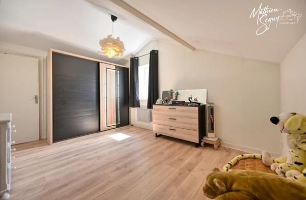 Appartement en triplex avec jardinet pour profiter pleinement des beaux jours *** Disponible en décembre 2026 ***