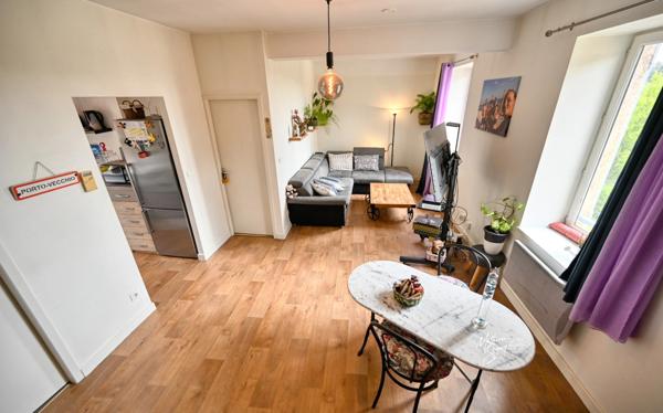 Appartement en triplex avec jardinet pour profiter pleinement des beaux jours *** Disponible en décembre 2026 ***