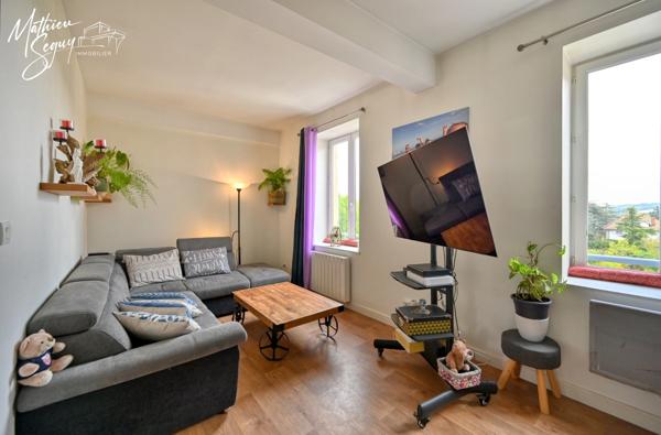 Appartement en triplex avec jardinet pour profiter pleinement des beaux jours *** Disponible en décembre 2026 ***