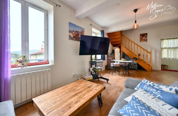 Appartement en triplex avec jardinet pour profiter pleinement des beaux jours *** Disponible en décembre 2026 ***