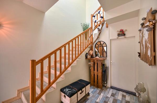 Appartement en triplex avec jardinet pour profiter pleinement des beaux jours *** Disponible en décembre 2026 ***
