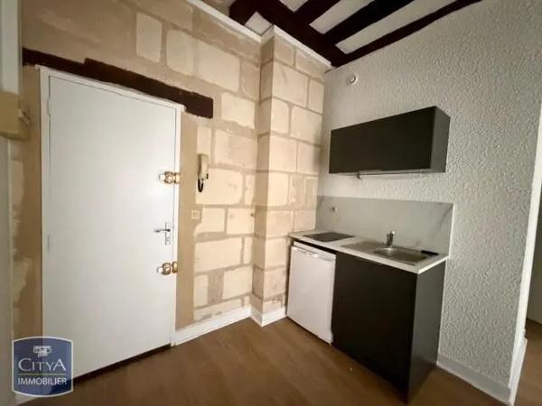Appartement à louer 1 pièce 27m²