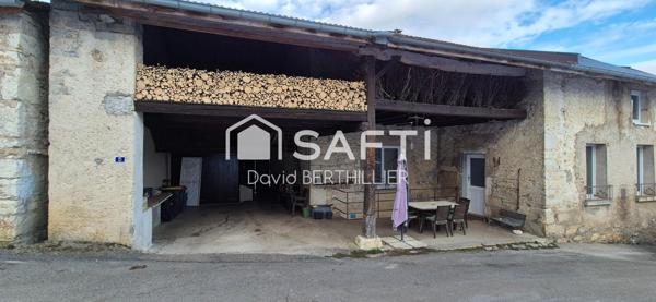 Nurieux-Volognat –RARE- Ancienne ferme en pierre rénovée avec deux logements et vastes dépendances