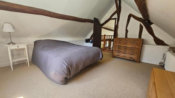 Houdan 12 mn / Magnifique longère 5 chambres / 2726 m2 de jardin