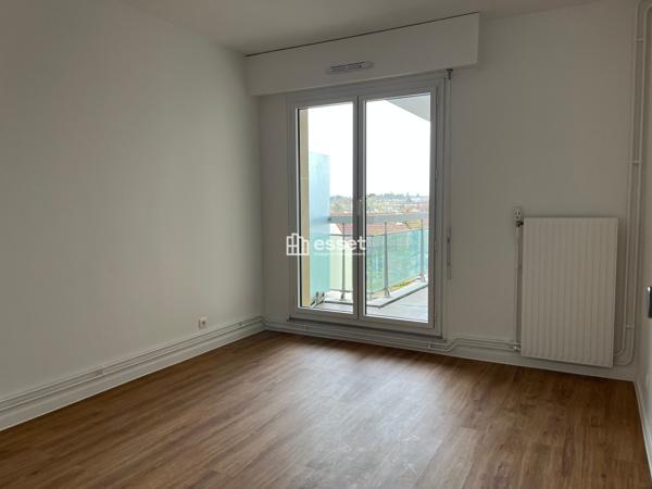 Location Appartement 3 pièces 70 m² - Le Chesnay 78150