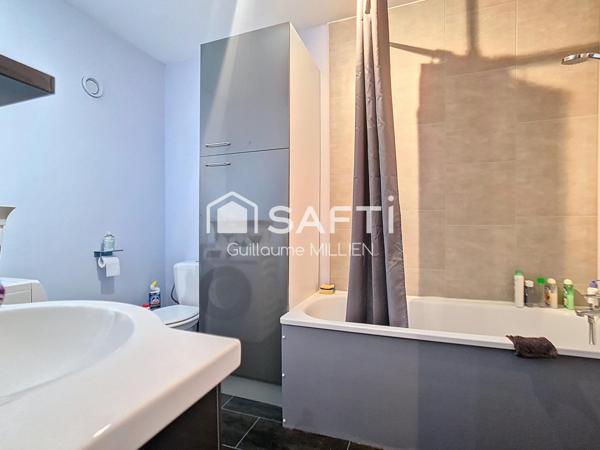 Studio - métro Fort de Mons en bas de la résidence