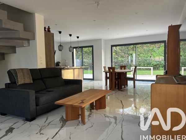 Maison à vendre 6 pièces 183 m² Montlouis-sur-Loire