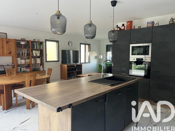 Maison à vendre 6 pièces 183 m² Montlouis-sur-Loire