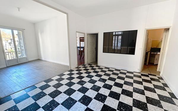 Appartement à vendre    3 pièces • 77 m2 Avignon