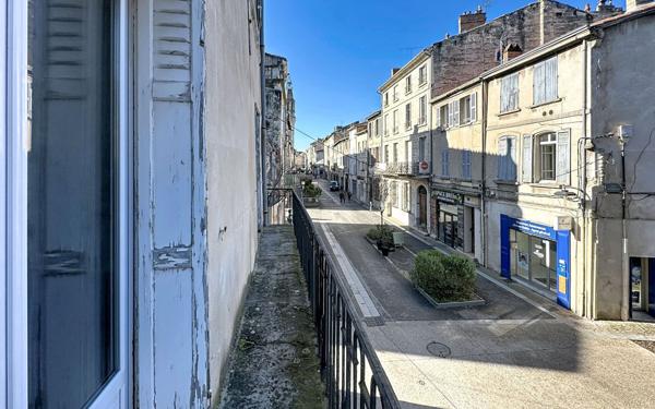 Appartement à vendre    3 pièces • 77 m2 Avignon