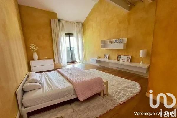 Maison à vendre 7 pièces 211 m² Saint-Martin-d'Hères