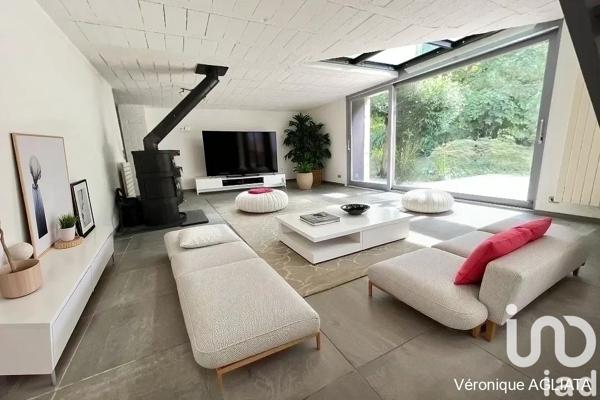 Maison à vendre 7 pièces 211 m² Saint-Martin-d'Hères