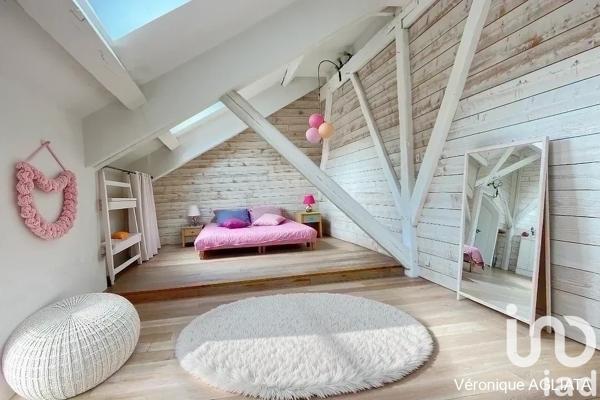 Maison à vendre 7 pièces 211 m² Saint-Martin-d'Hères