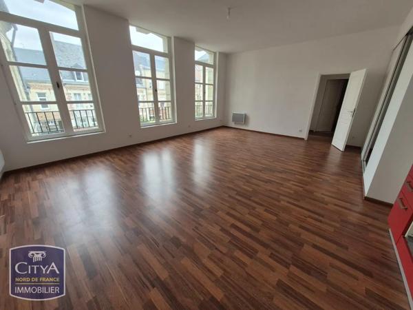 Appartement à louer 2 pièces 58.16m² Cambrai (59400)